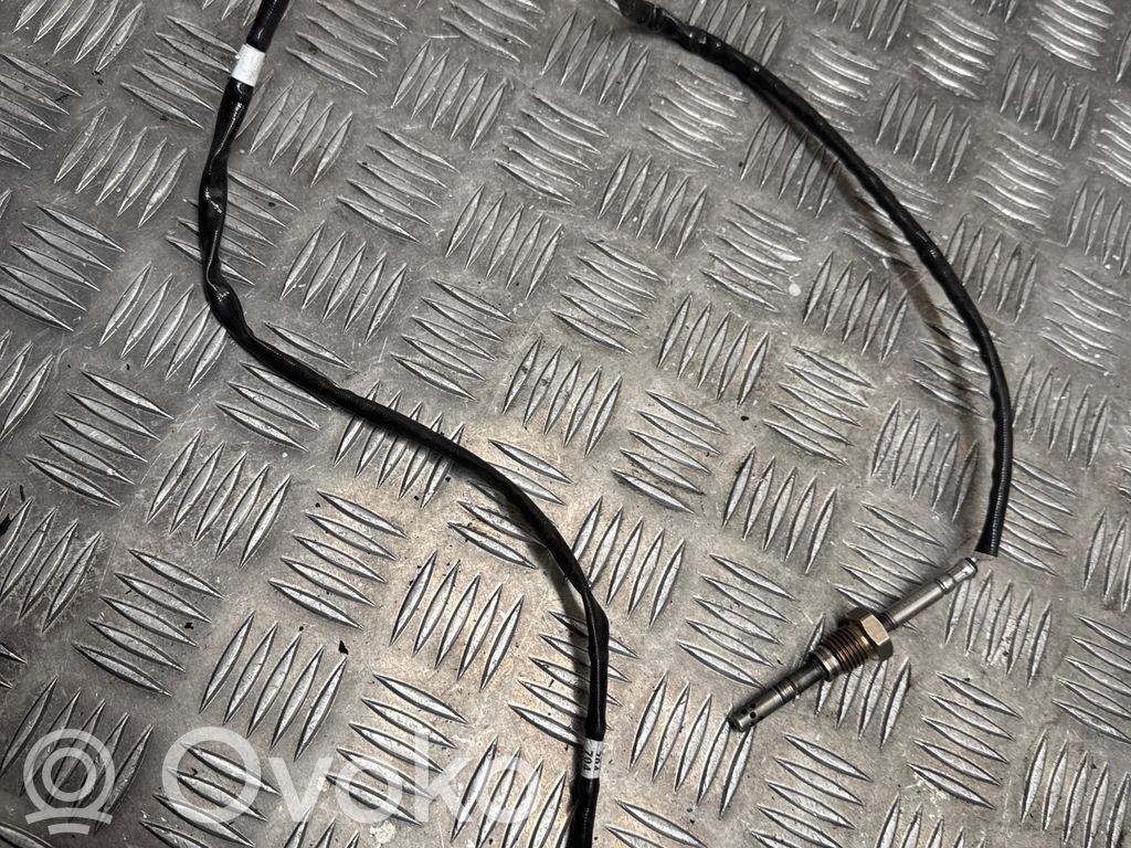 Volkswagen PASSAT B8 Izplūdes gāzu temperatūras sensors 