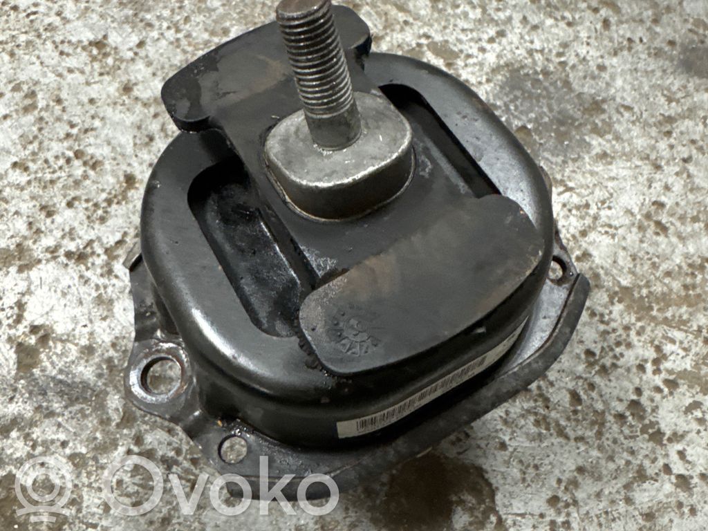 BMW X6 F16 Engine mount bracket 