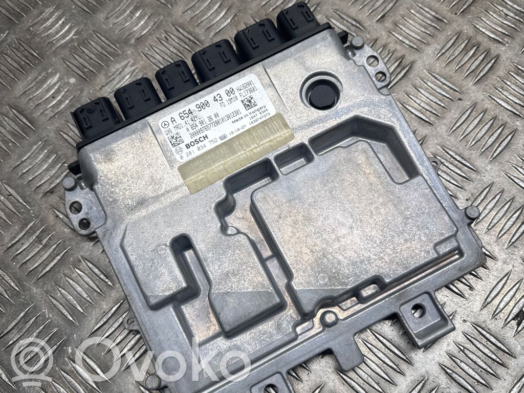 Mercedes-Benz E W213 Engine control unit/module 