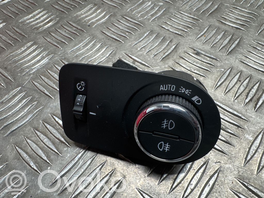Opel Grandland X Interruptor de luz 