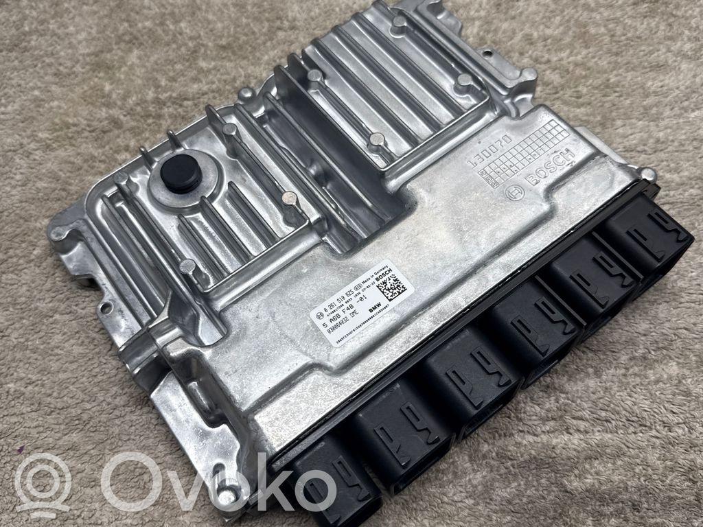 BMW XM Engine control unit/module 