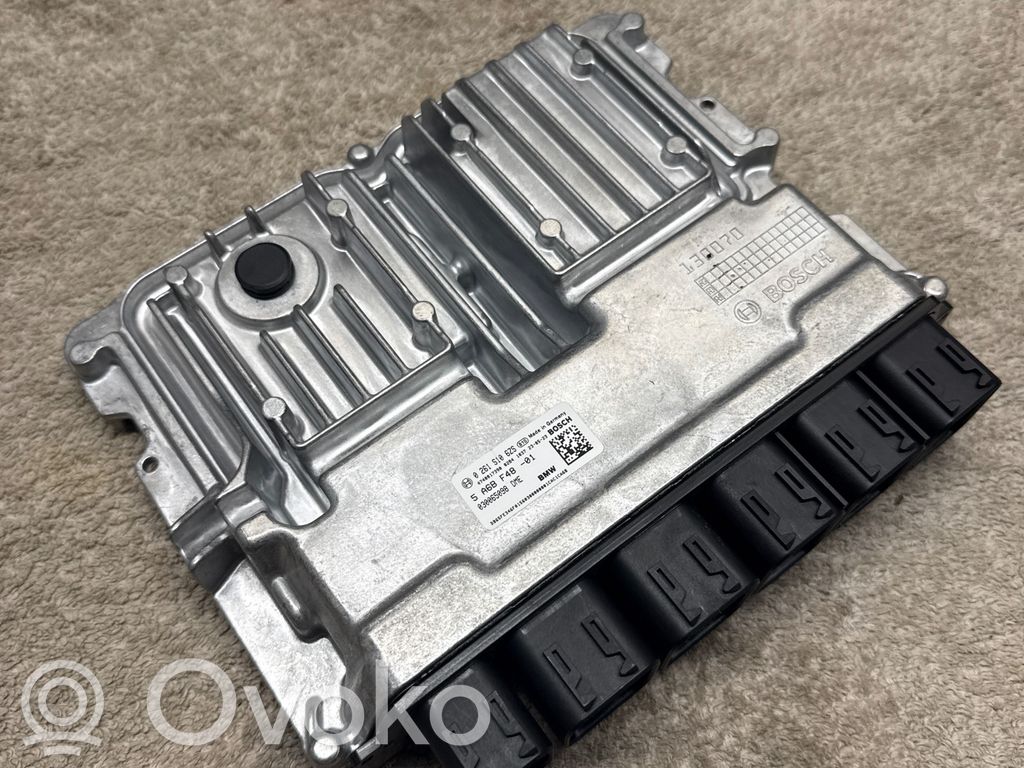 BMW XM Engine control unit/module 