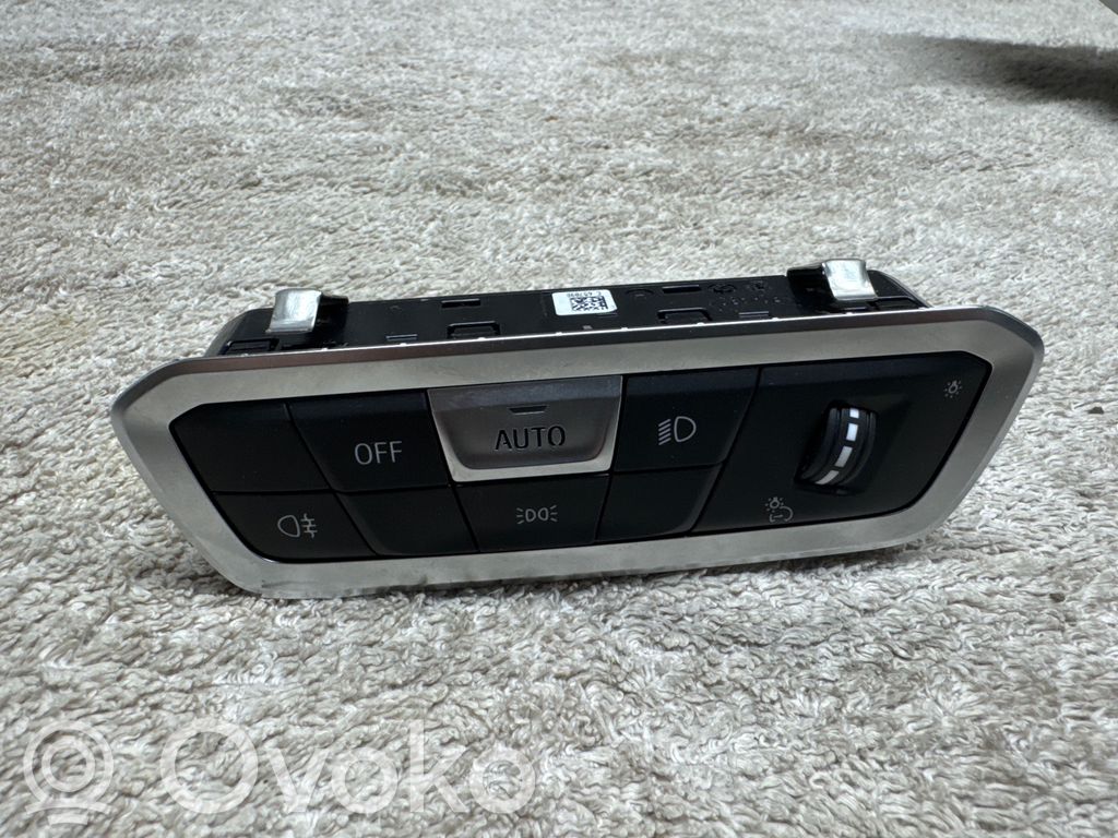BMW XM Light switch 