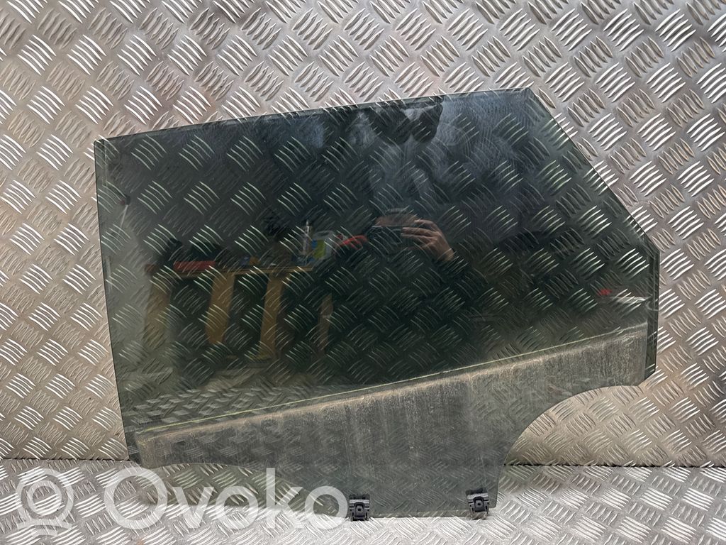 Opel Grandland X aizmugurējo durvju stikls 