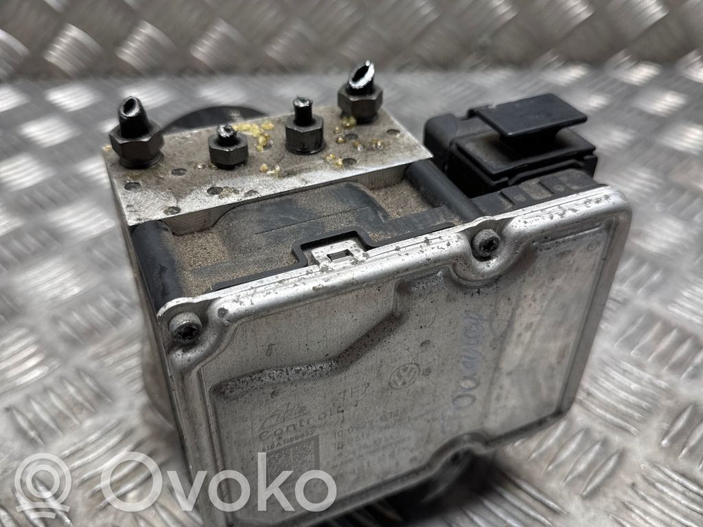 Volkswagen Touareg II ABS bloks 