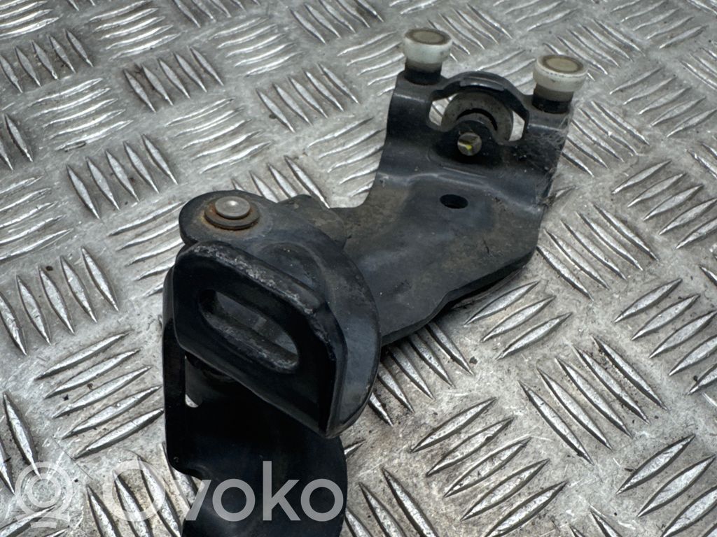 Seat Alhambra (Mk2) Prowadnica rolkowa drzwi bocznych / przesuwanych / Zawias środkowy 