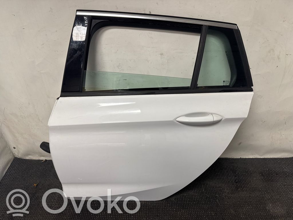 Opel Astra K Rear door 