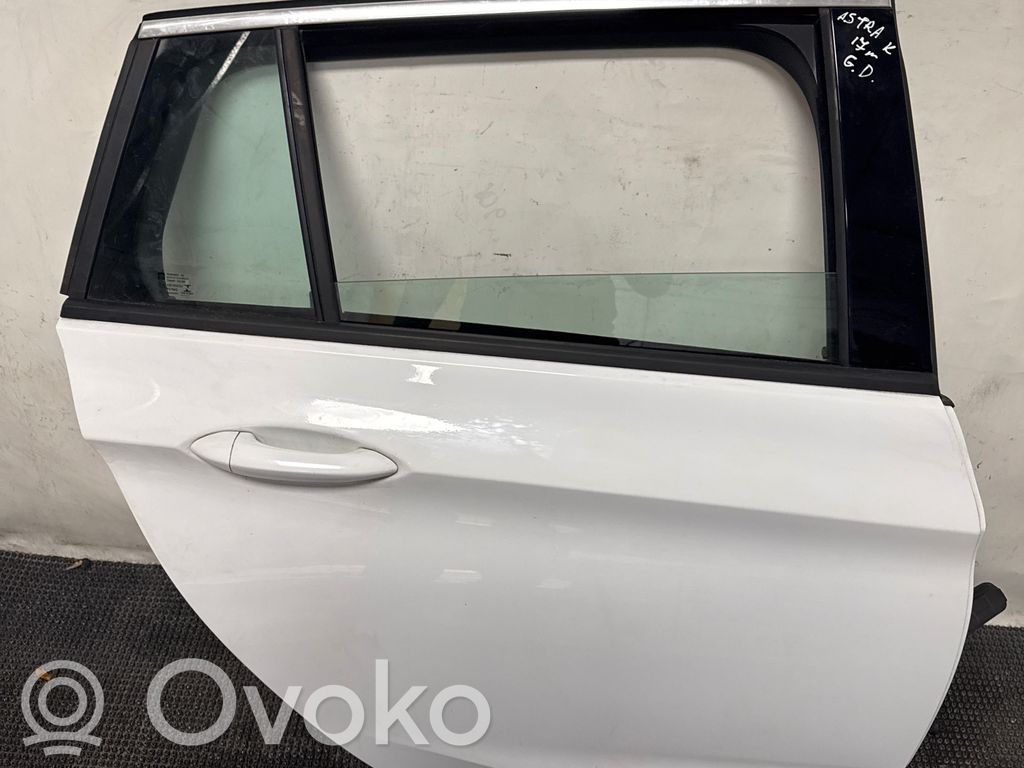 Opel Astra K Rear door 