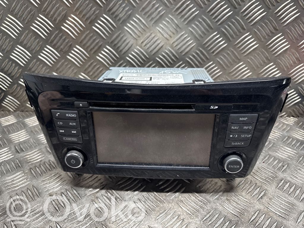 Nissan X-Trail T32 Panel / Radioodtwarzacz CD/DVD/GPS 