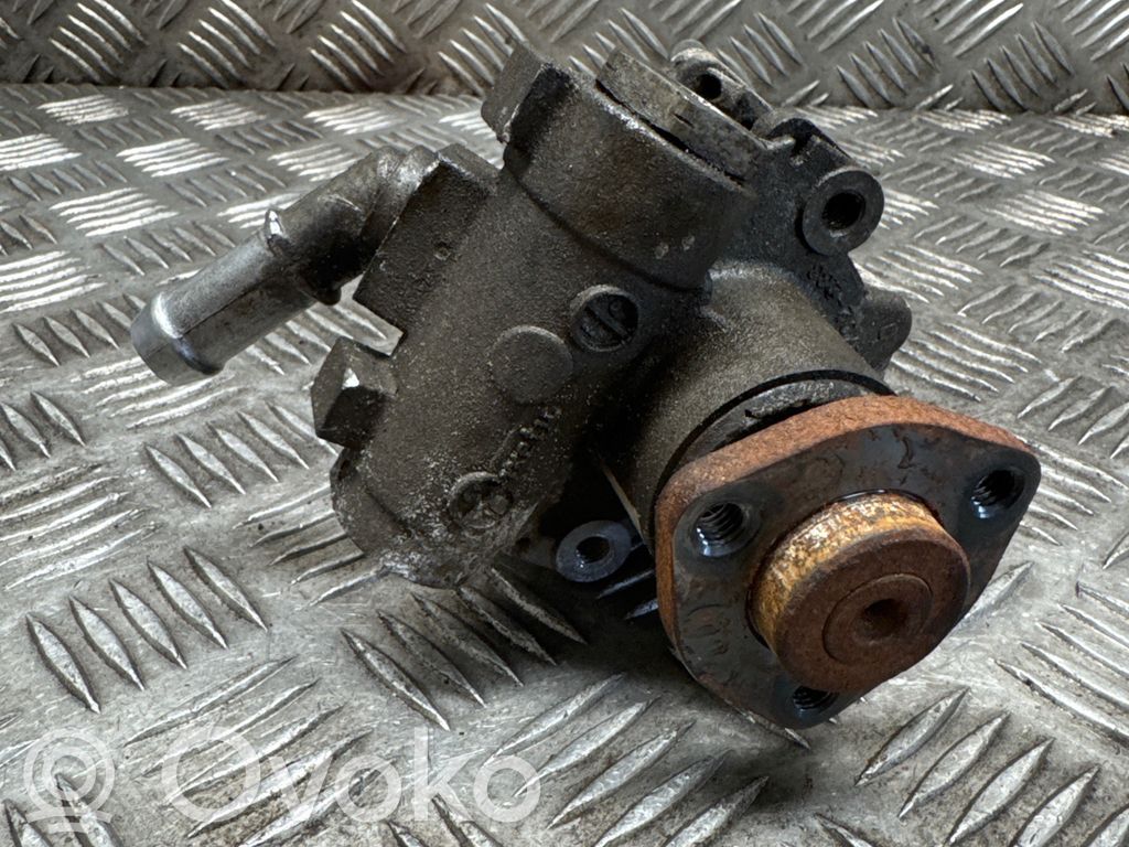 BMW X1 E84 Power steering pump 
