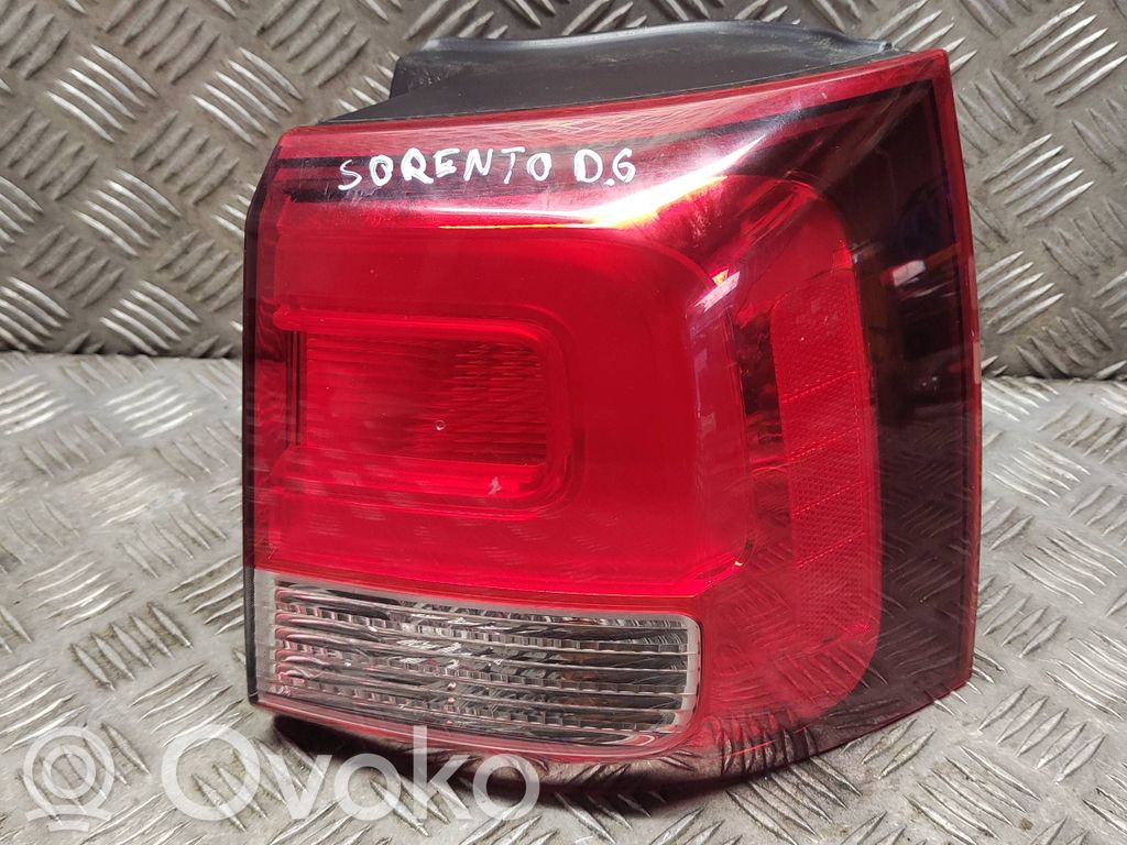 KIA Sorento Rear/tail lights 