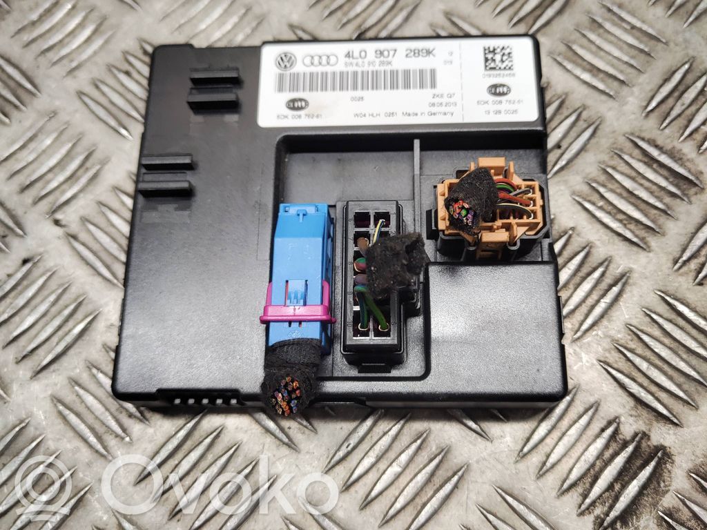 Audi Q7 4L LED ballast control module 