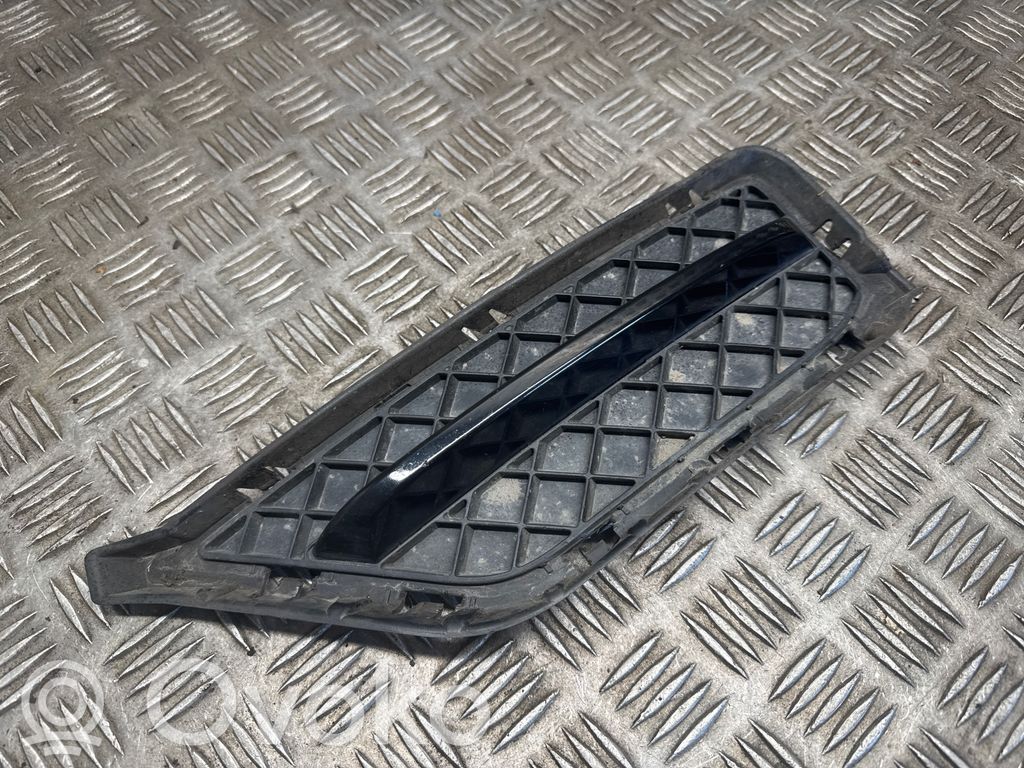 BMW X1 E84 Front bumper lower grill 