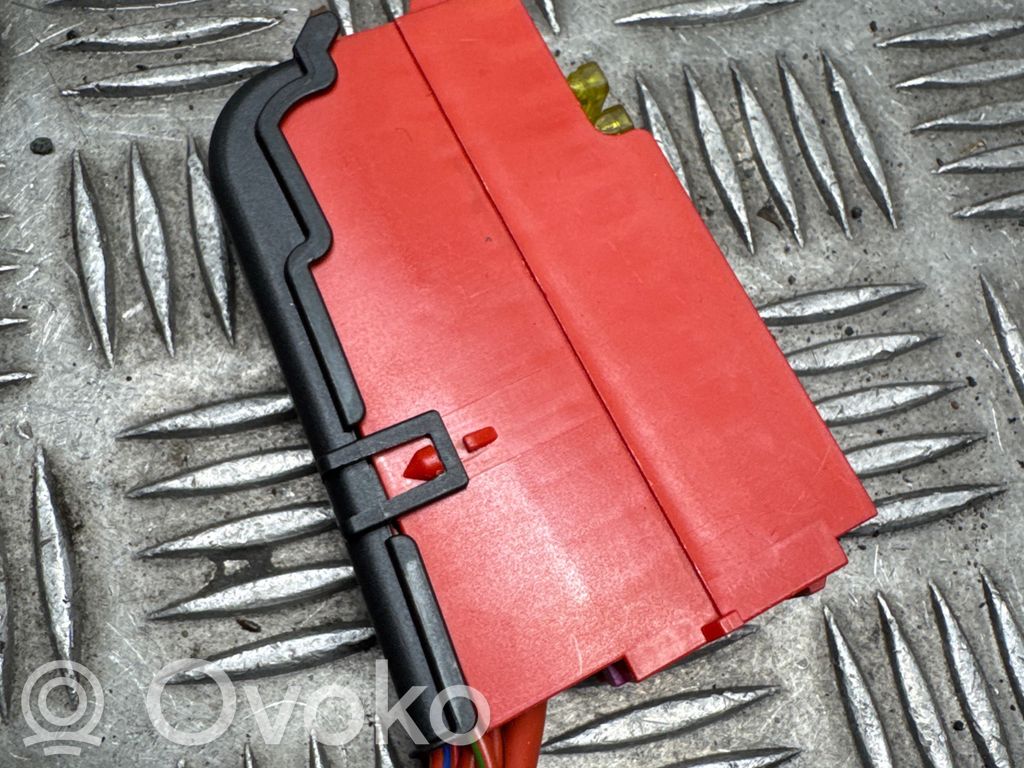 Audi A7 S7 4G Fuse module 