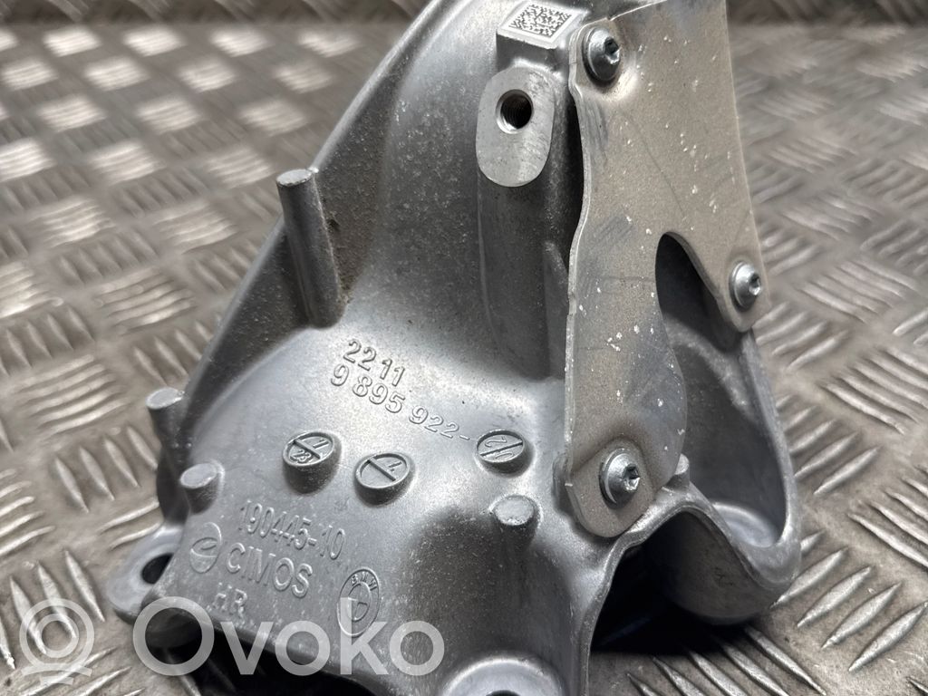 BMW X7 G07 Engine mounting bracket 