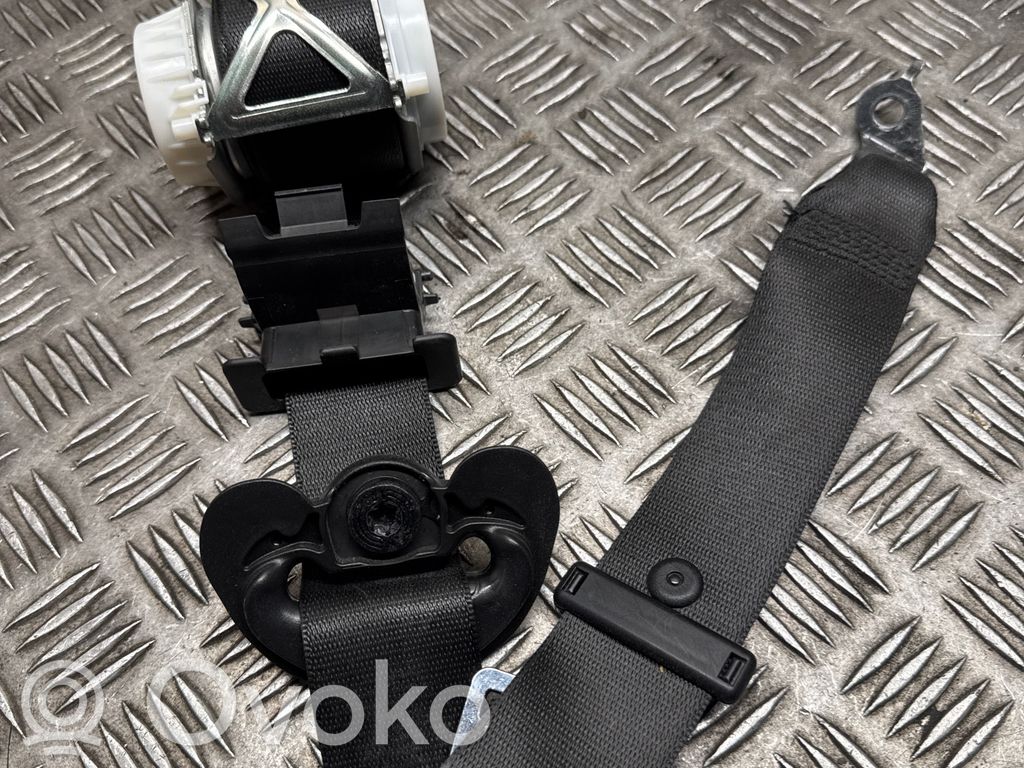BMW 3 GT F34 Front seatbelt 