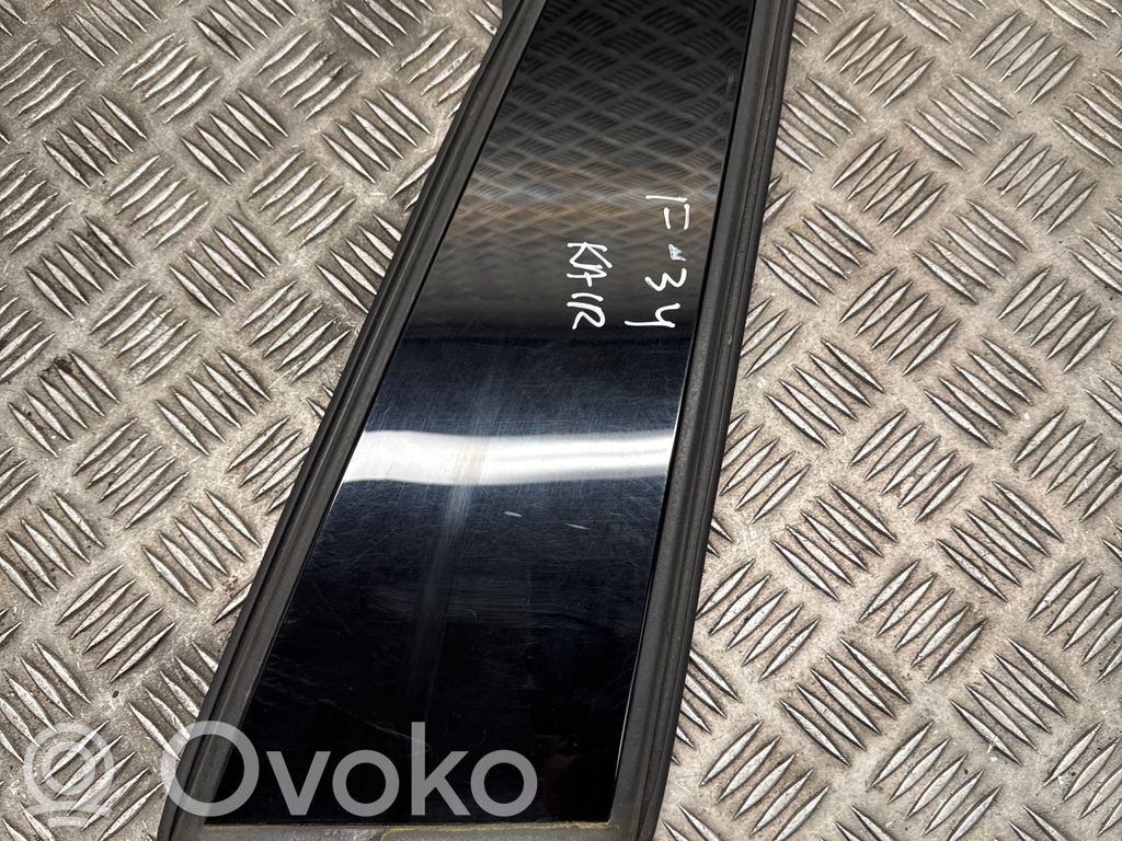Słupek środkowy   7295513,760706,18068510,7289941