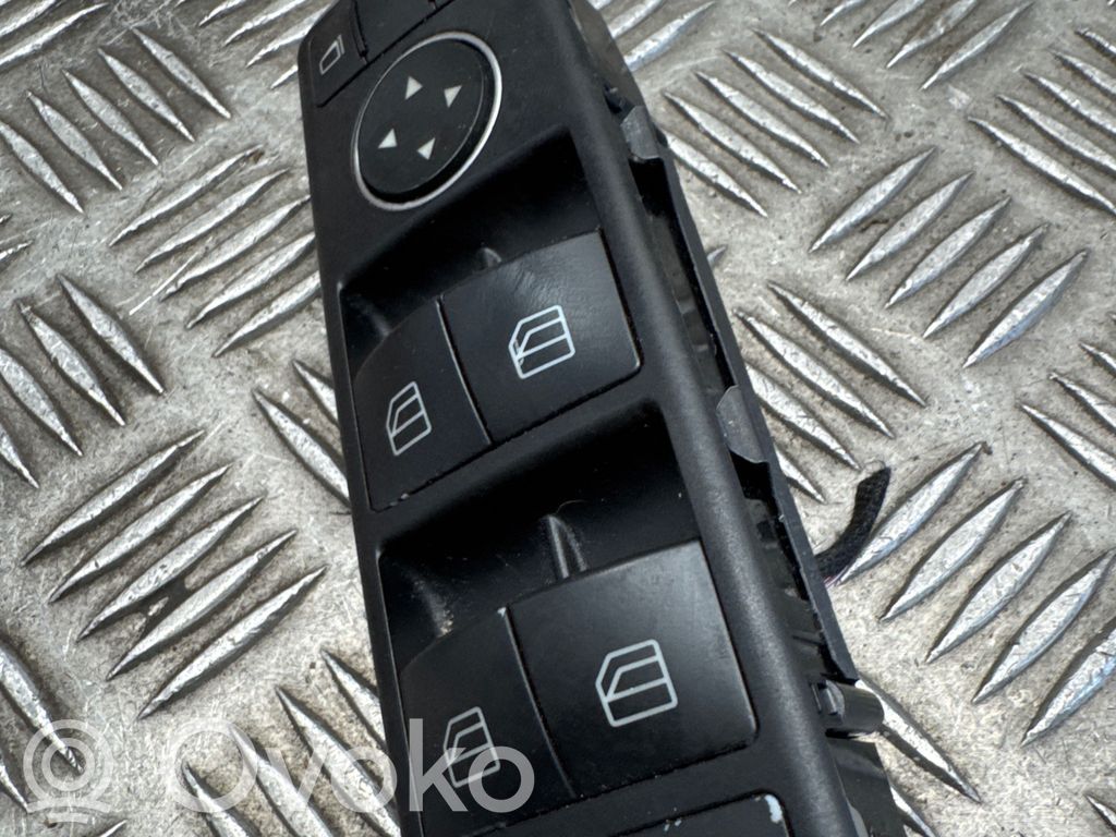 Mercedes-Benz A W176 Przyciski szyb 