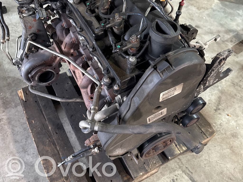 Engine   D5244T