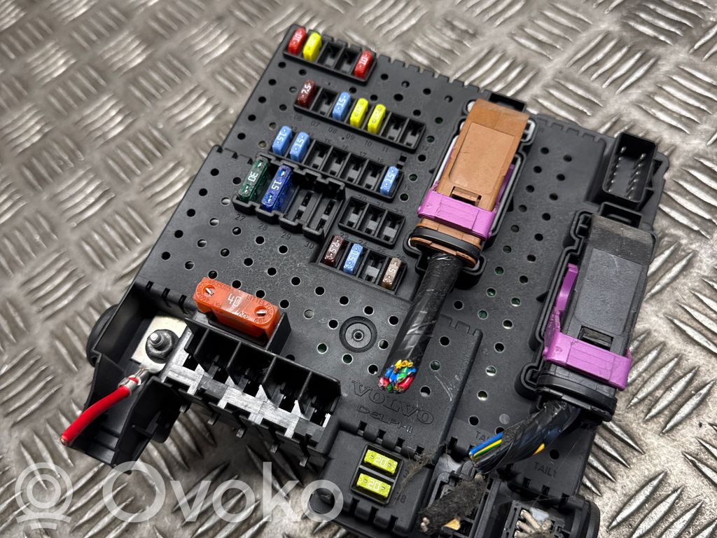 Volvo XC90 Fuse module 