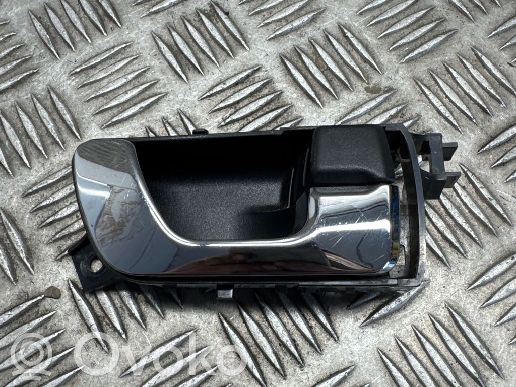 Mitsubishi Shogun Manecilla interna puerta delantera 