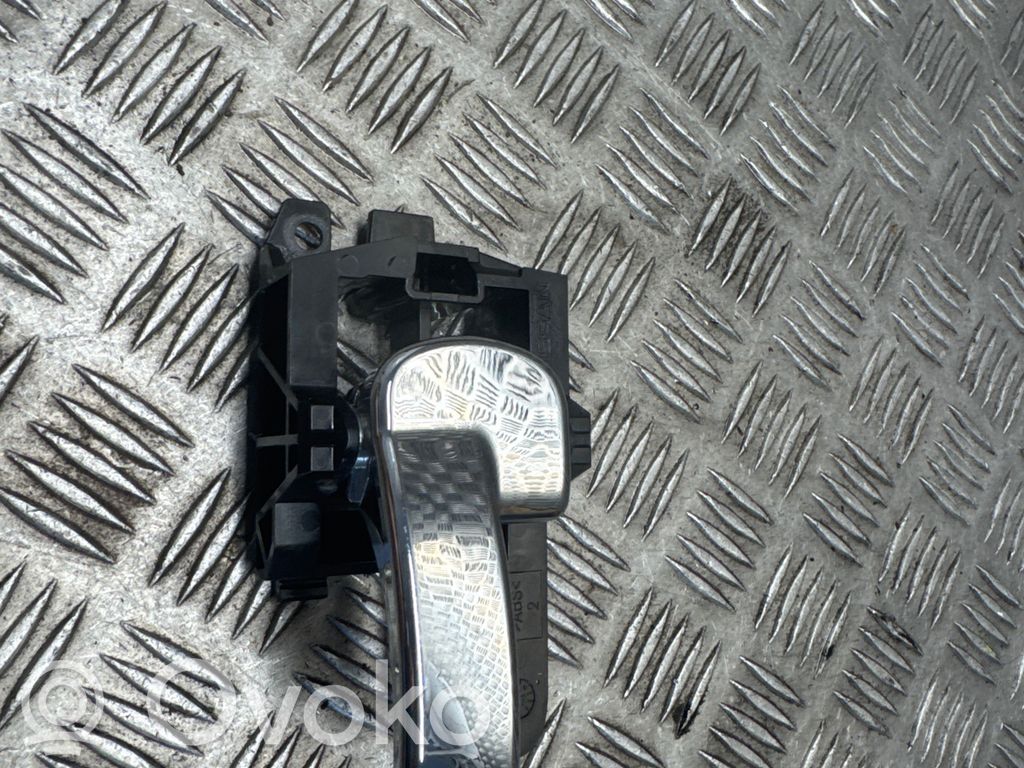 Nissan Qashqai Mâner interior ușă față 