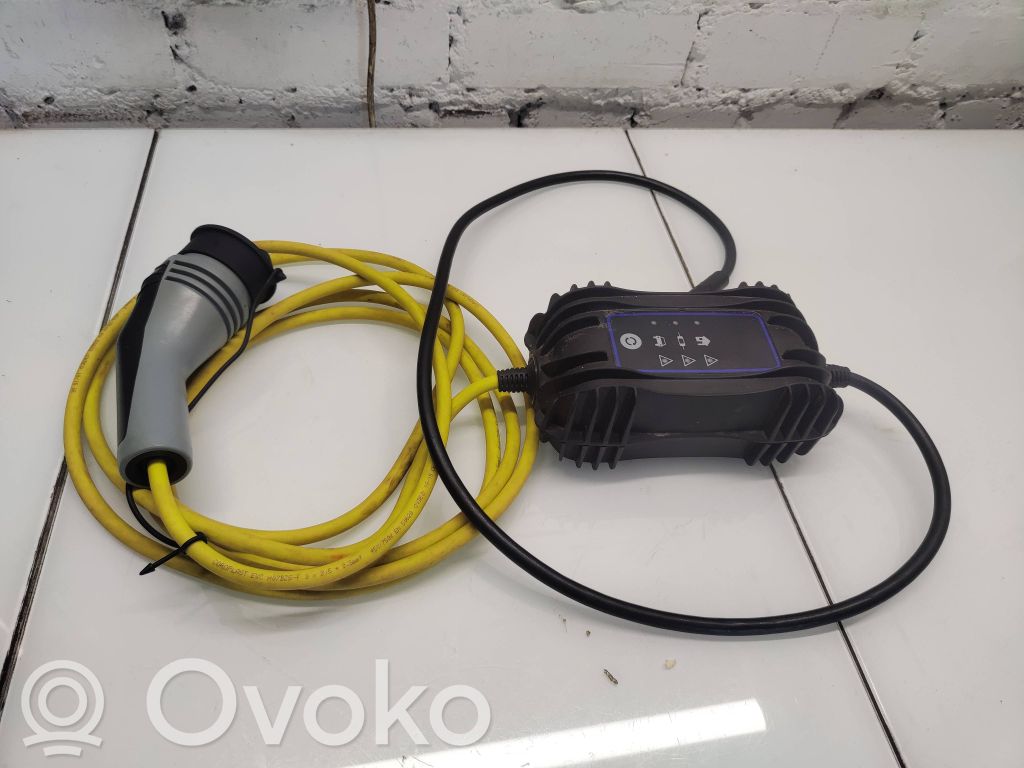 Cable de carga del coche eléctrico   12E971675CG,023089736