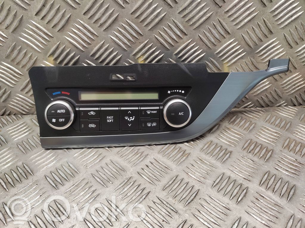 Toyota Auris E180 Panel klimatyzacji 