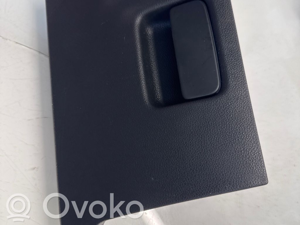 Guantera   5G1857924