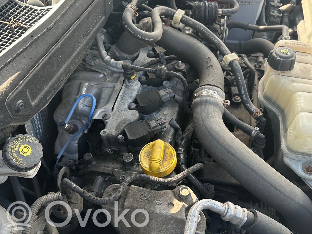 Nissan Juke I F15 Двигатель 