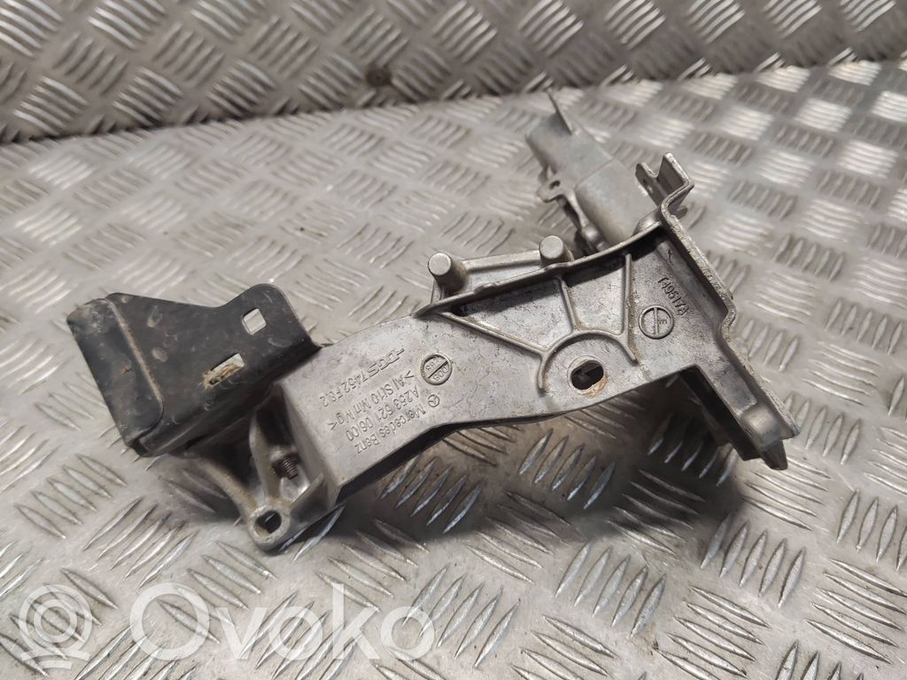 Mercedes-Benz E W213 Traverse, support de radiateur latéral
