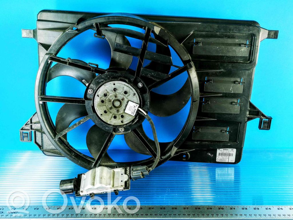 Ford Focus Elektrisks radiatoru ventilators 