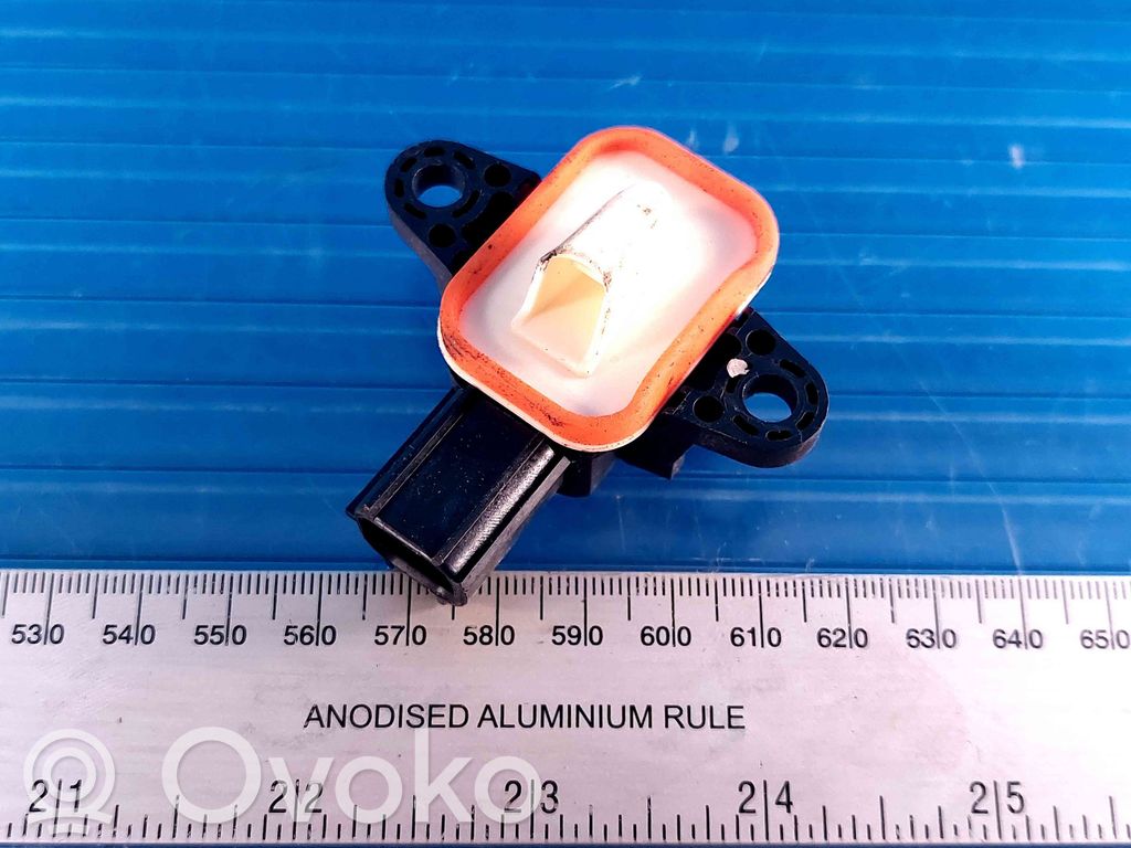 Ford Mondeo MK V Airbagsensor Crashsensor Drucksensor 
