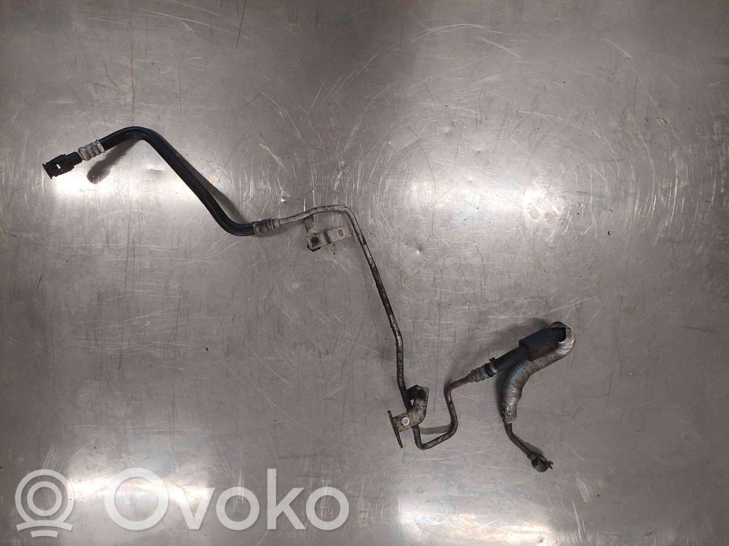 BMW 6 E63 E64 Tuyau d'alimentation conduite de carburant 