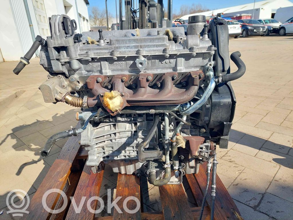 Двигатель   6901199