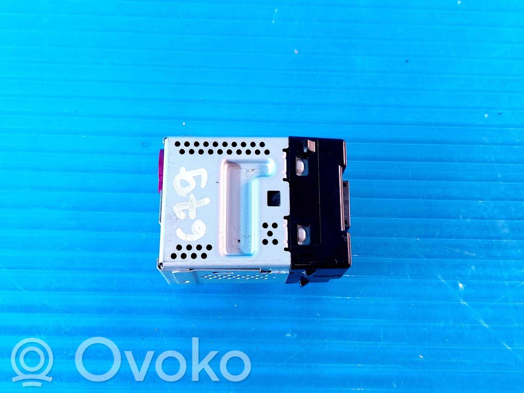 LEVC TX USB socket connector 