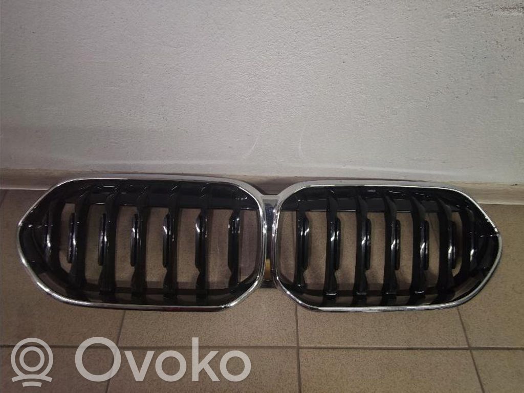 BMW 2 F44 Maskownica / Grill / Atrapa górna chłodnicy 