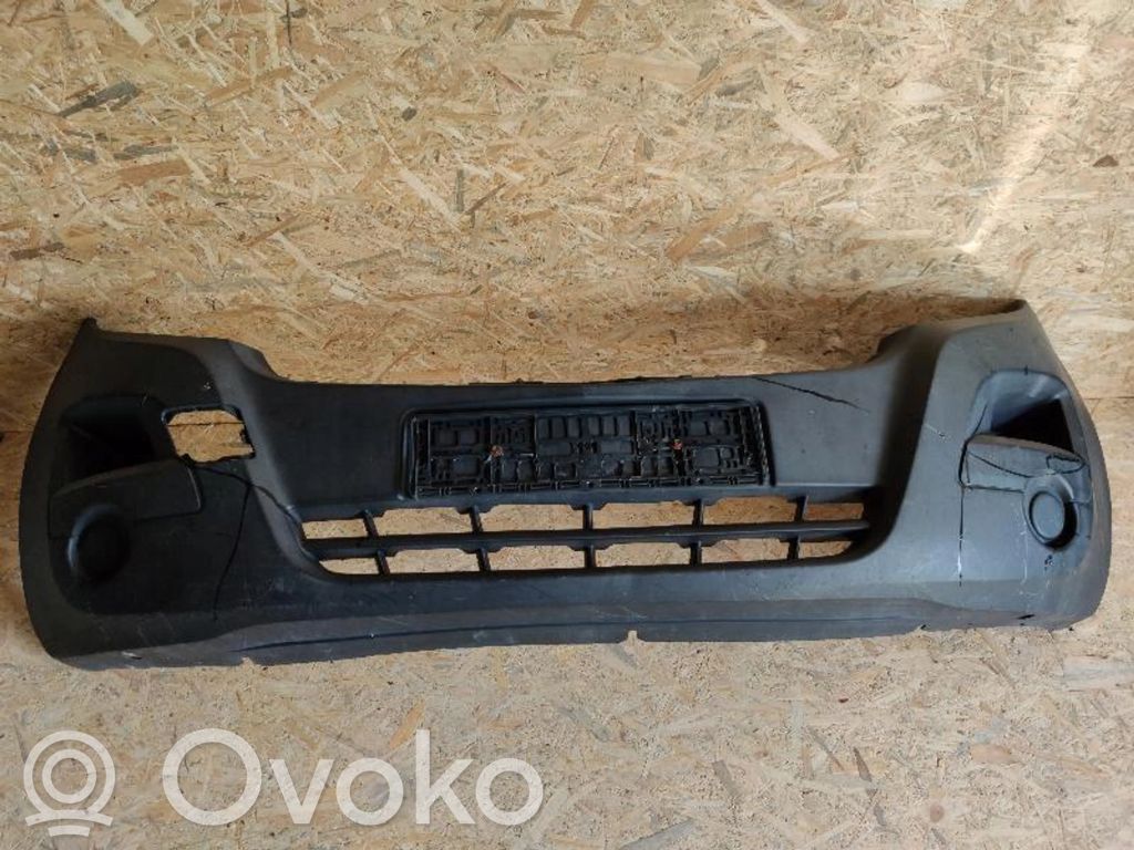 Opel Movano B Zderzak przedni 