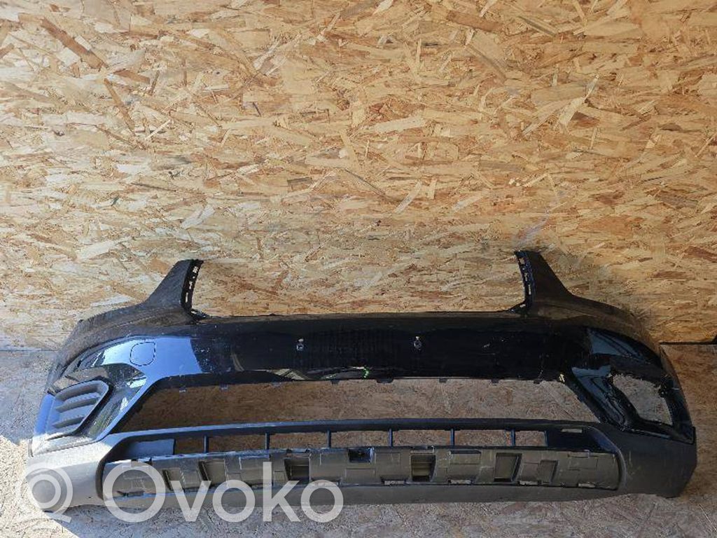Volvo XC40 Передний бампер 