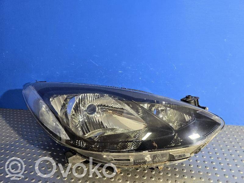 Mazda 2 Headlight/headlamp 