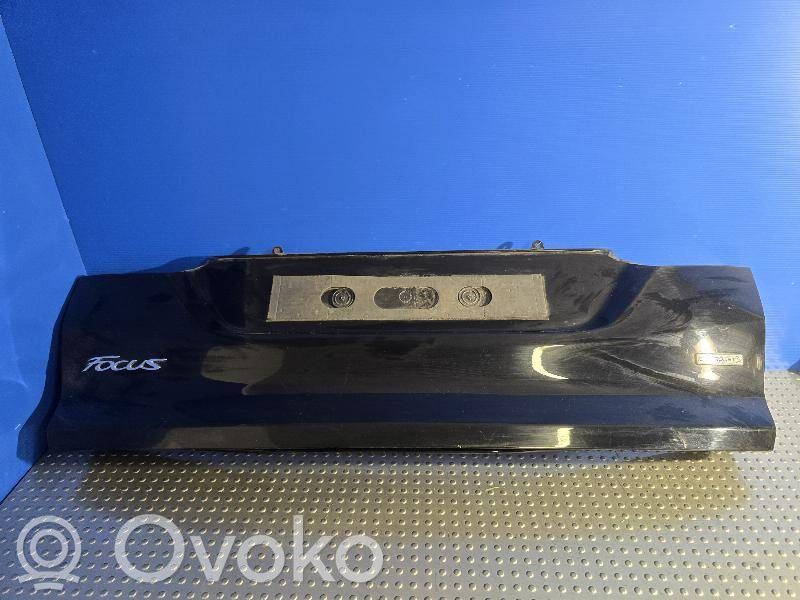 Ford Focus Tailgate/boot lid cover trim 