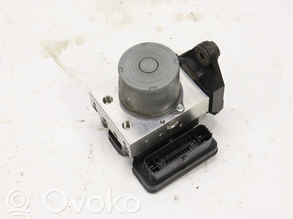Audi A4 S4 B9 8W Master brake cylinder 