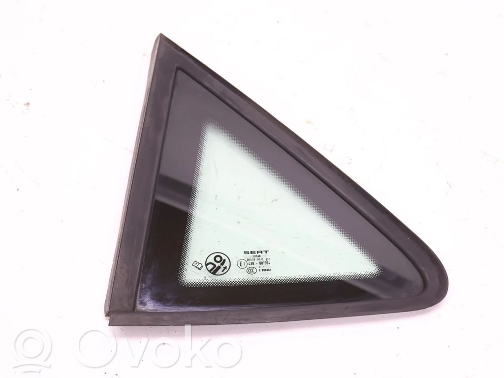 Rear side window