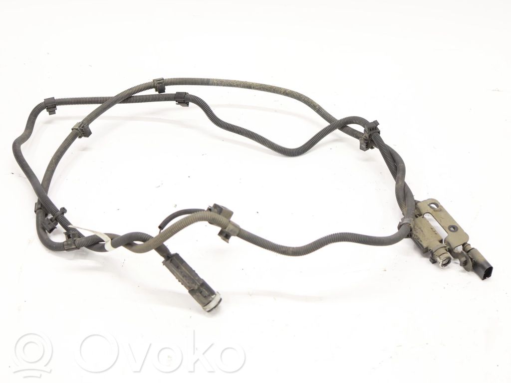 Audi A4 S4 B9 8W Polttoaineputken letku 