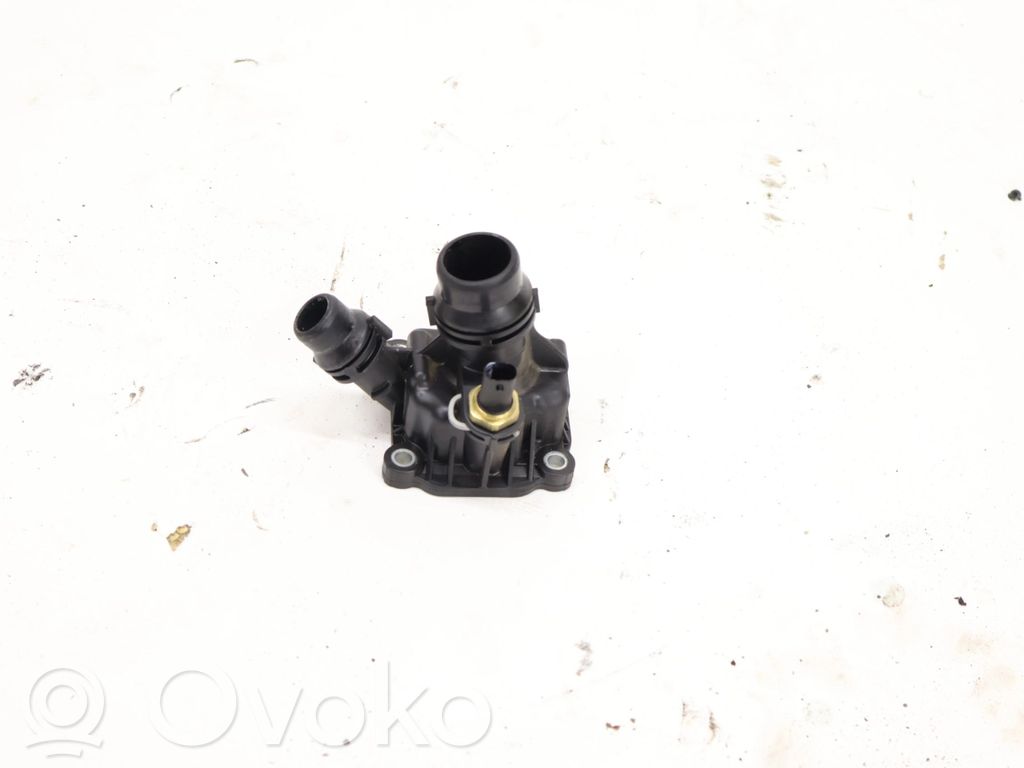 Volvo XC60 Carcasa del termostato (Usadas) 