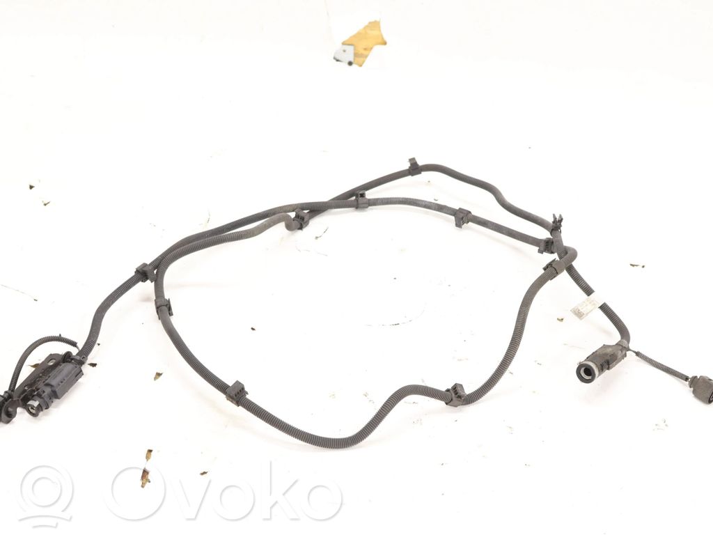 Audi A4 S4 B9 8W Polttoaineputken letku 