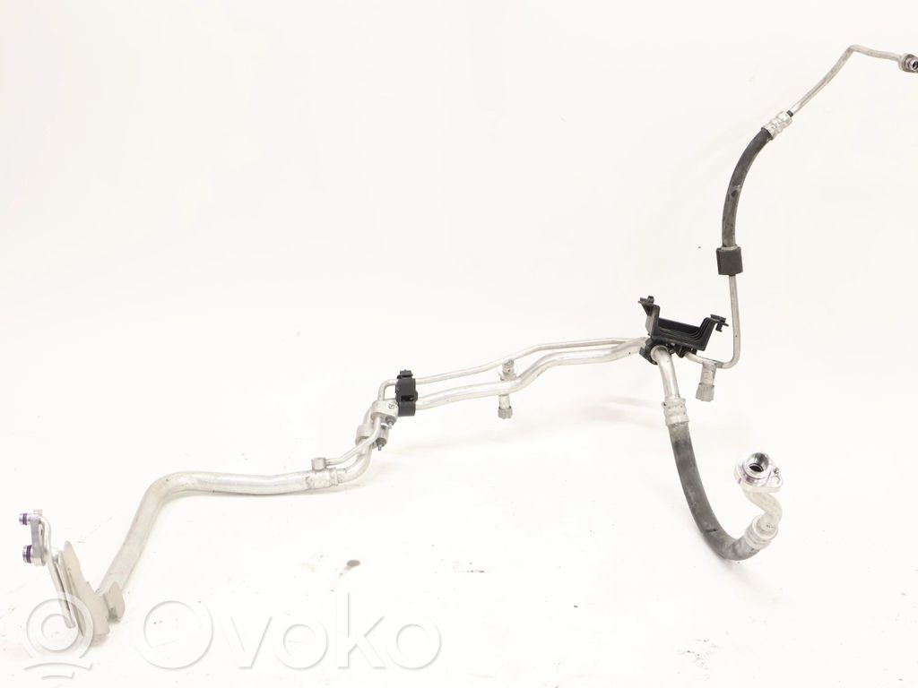 Ilmastointilaitteen putki (A/C)   5Q0816743E