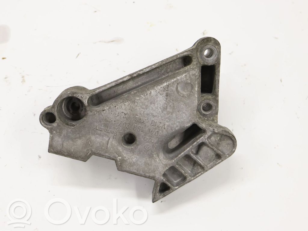 Engine mount bracket   04L199207