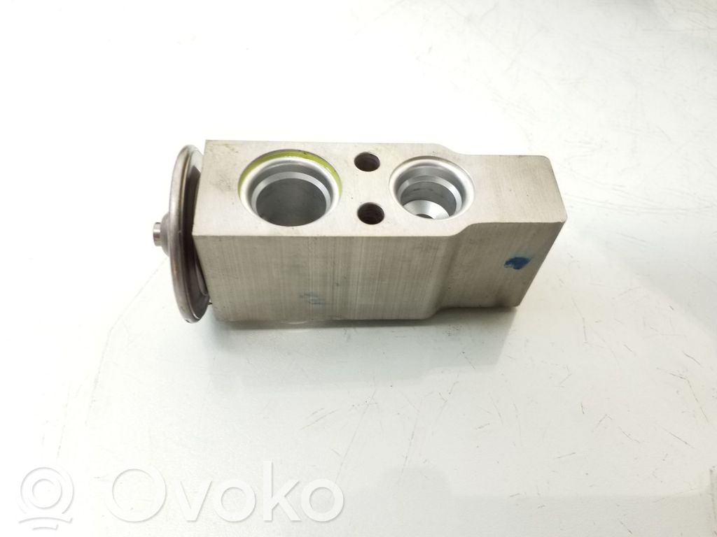 Volvo V70 Zawór rozprężny klimatyzacji A/C 