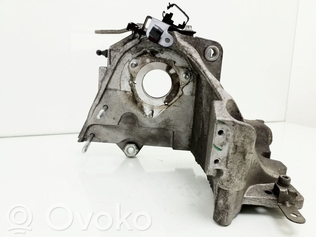 Opel Astra H Supporto del generatore/alternatore 